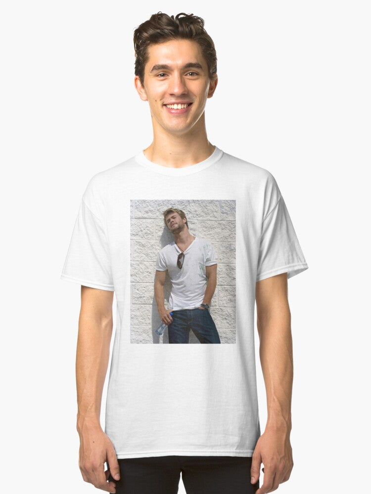 Young Chris Hemsworth Classic T-Shirt