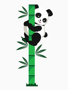 Panda bear climbing bamboo Classic T-Shirt